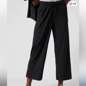 Athleta Avenue wide-leg crop pants